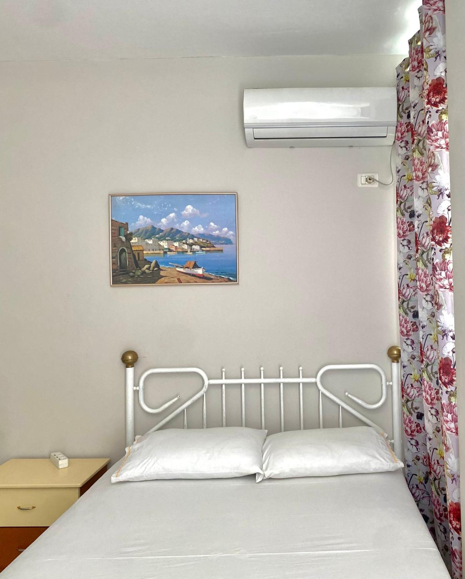 Caramel Sun Studios Apts Sarandë Eksteriør bilde