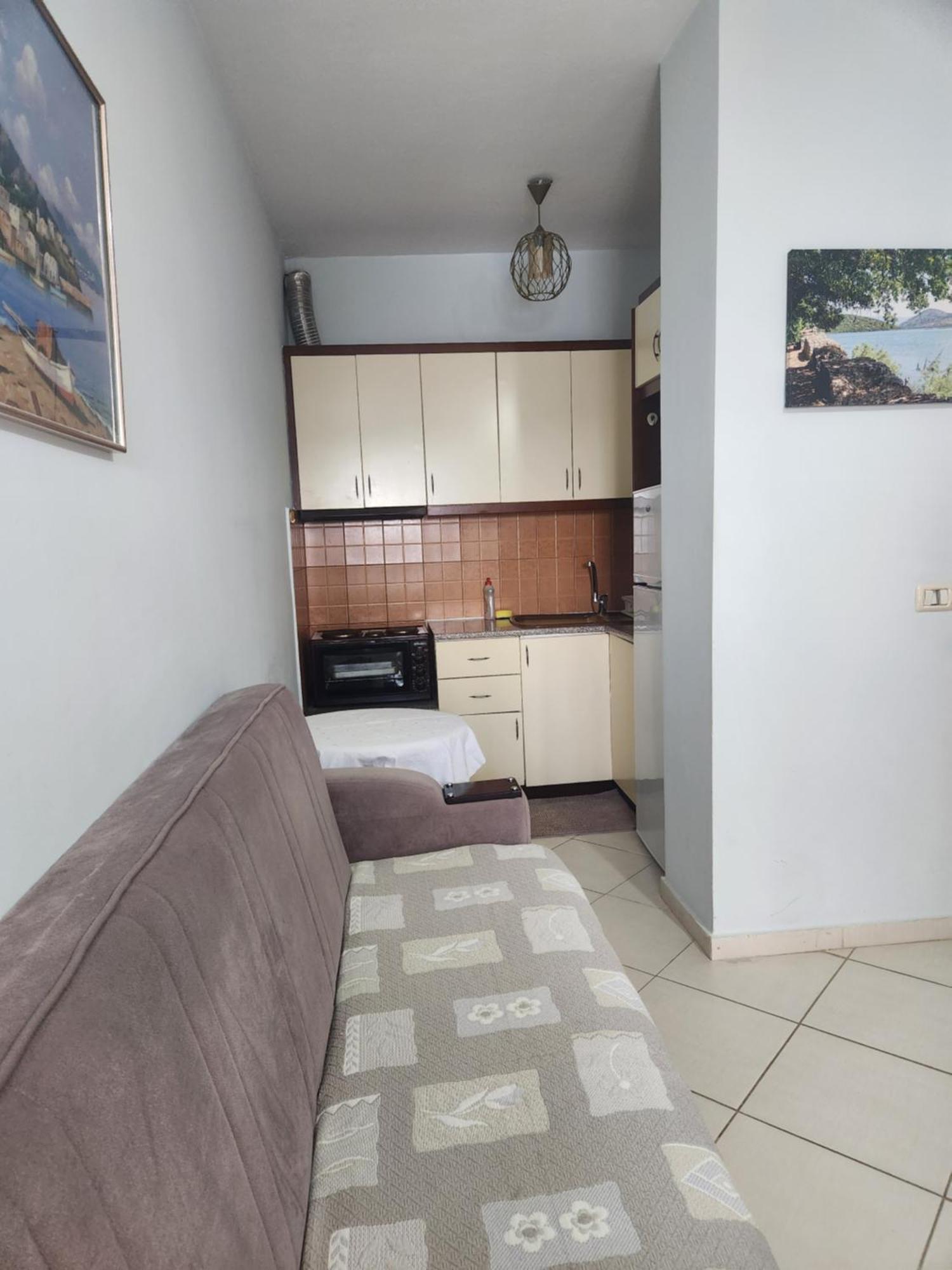 Caramel Sun Studios Apts Sarandë Eksteriør bilde